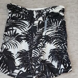 Old Navy Black and White Palm Print Top